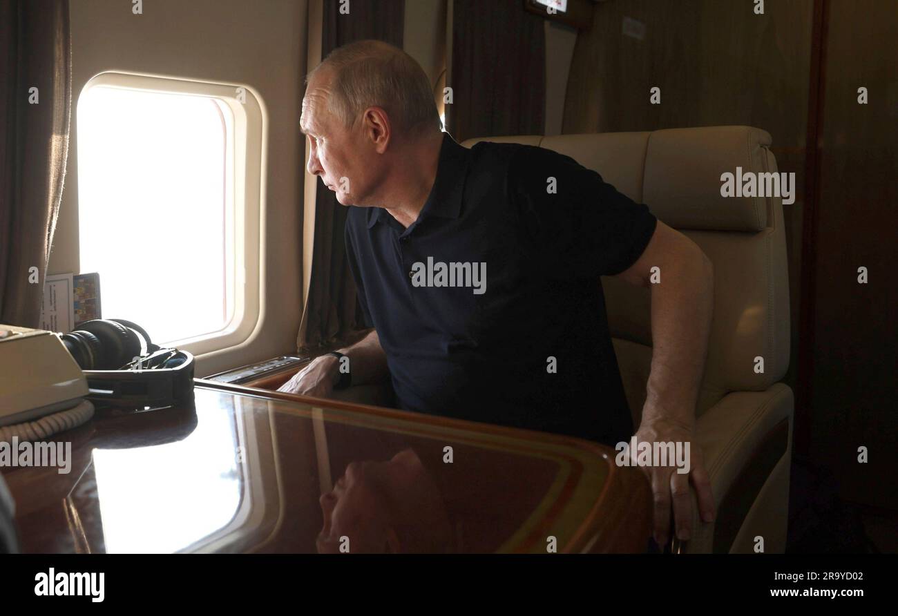 Emperor khosrov hi-res stock photography and images - Alamy