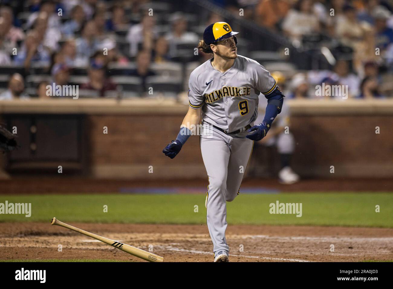 Queens, United States. 29th June, 2023. Milwaukee Brewers' Brian Anderson watches his sacrifice fly which scores William Contreras in the seventh inning against the New York Mets at Citi Field in New York on Thursday, June 29, 2023. Photo by Corey Sipkin/UPI Credit: UPI/Alamy Live News Stock Photo