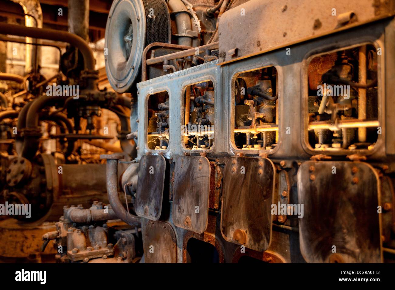 Outdated Machines Old factory system hi-res stock photography and images - Alamy