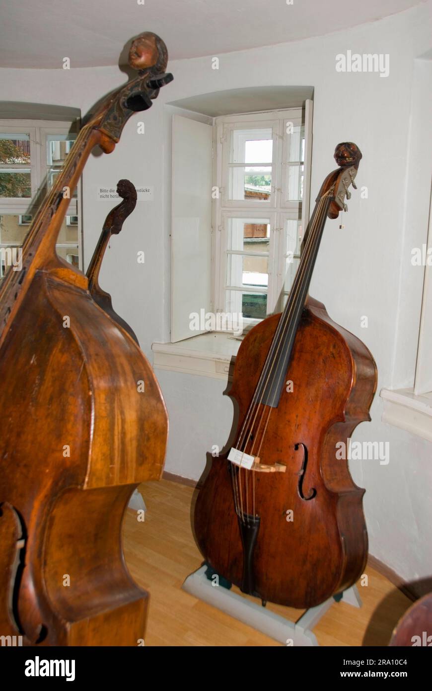 Double bass, musical instrument museum, musical instruments, music, Paulus-Schloessel, late baroque town house, Markneukirchen, Vogtland, Saxony Stock Photo