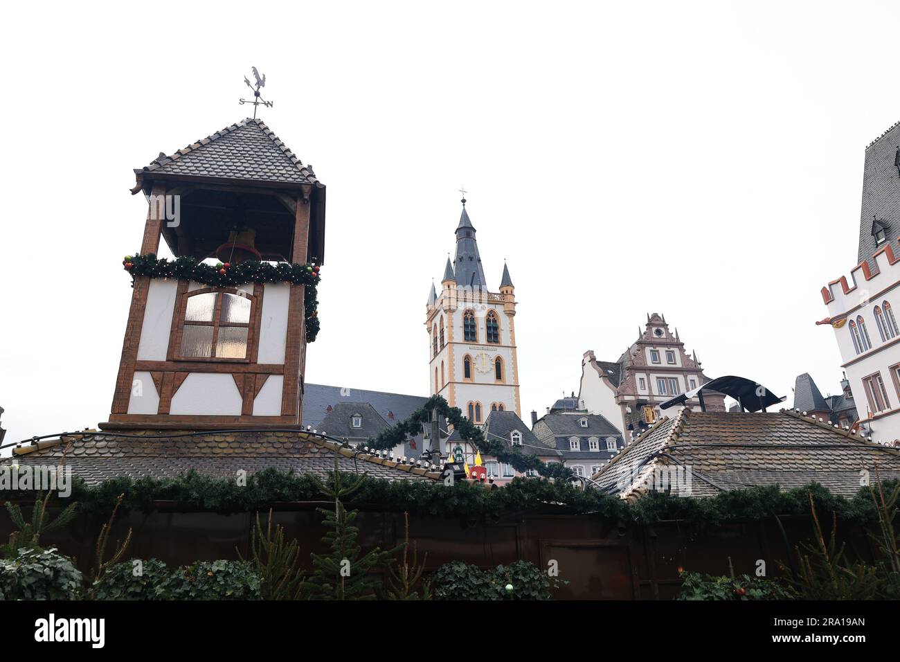 Impressionen vom Weihnachtsmarkt in Trier Stock Photo Alamy