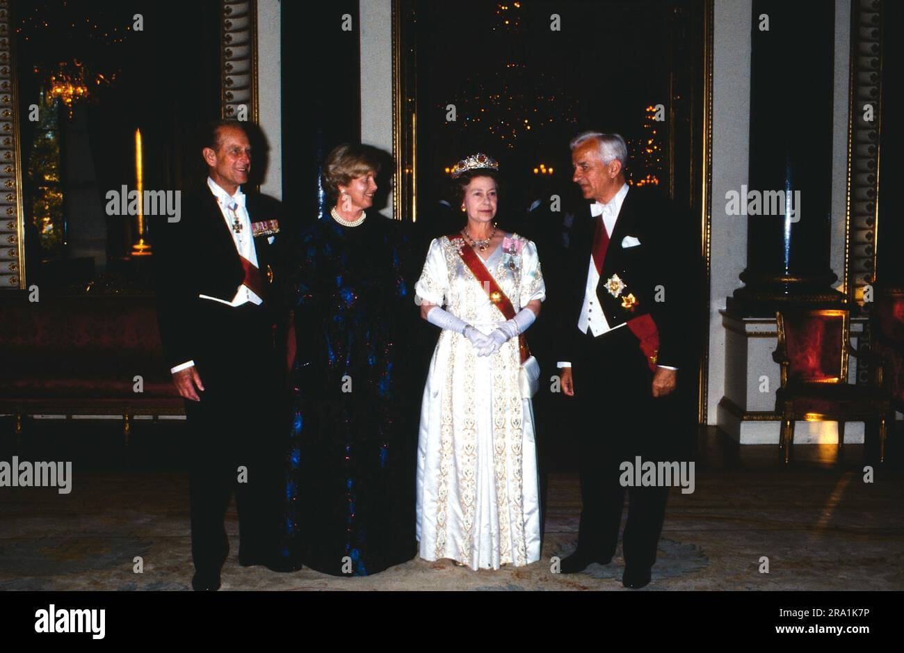 Konigin elizabeth ii von england hi-res stock photography and images ...