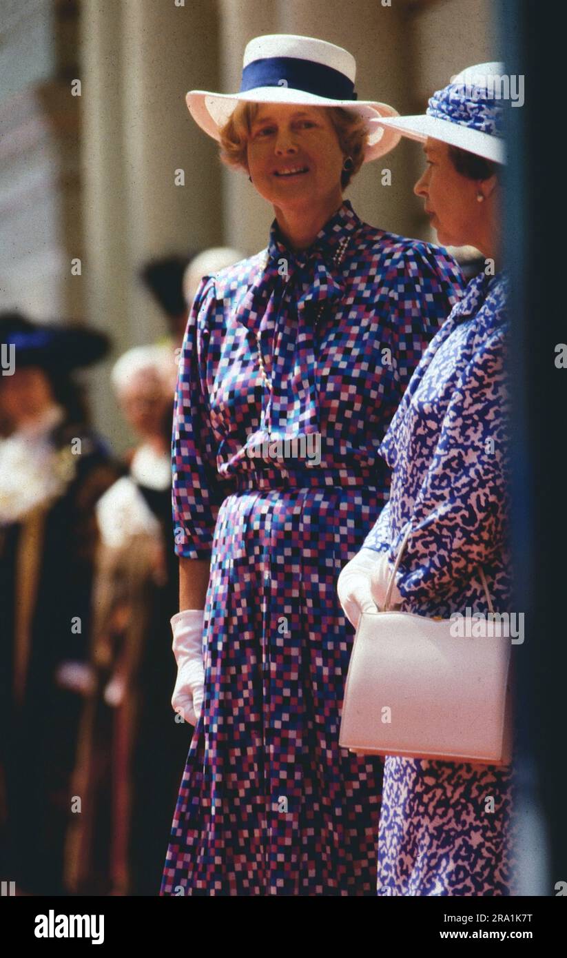 Richard von Weizsäcker Staatsbesuch in England, 1986, Bild: Staatsgast Marianne von Weizsäcker mit Königin Elizabeth II. Stock Photo