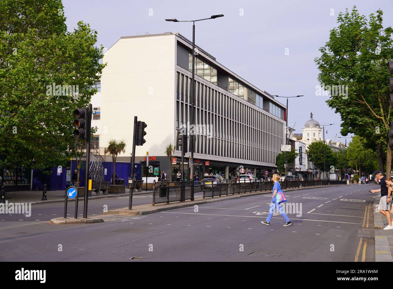 Commercial Buildings And Shops in Notting Hill Gate, West London
