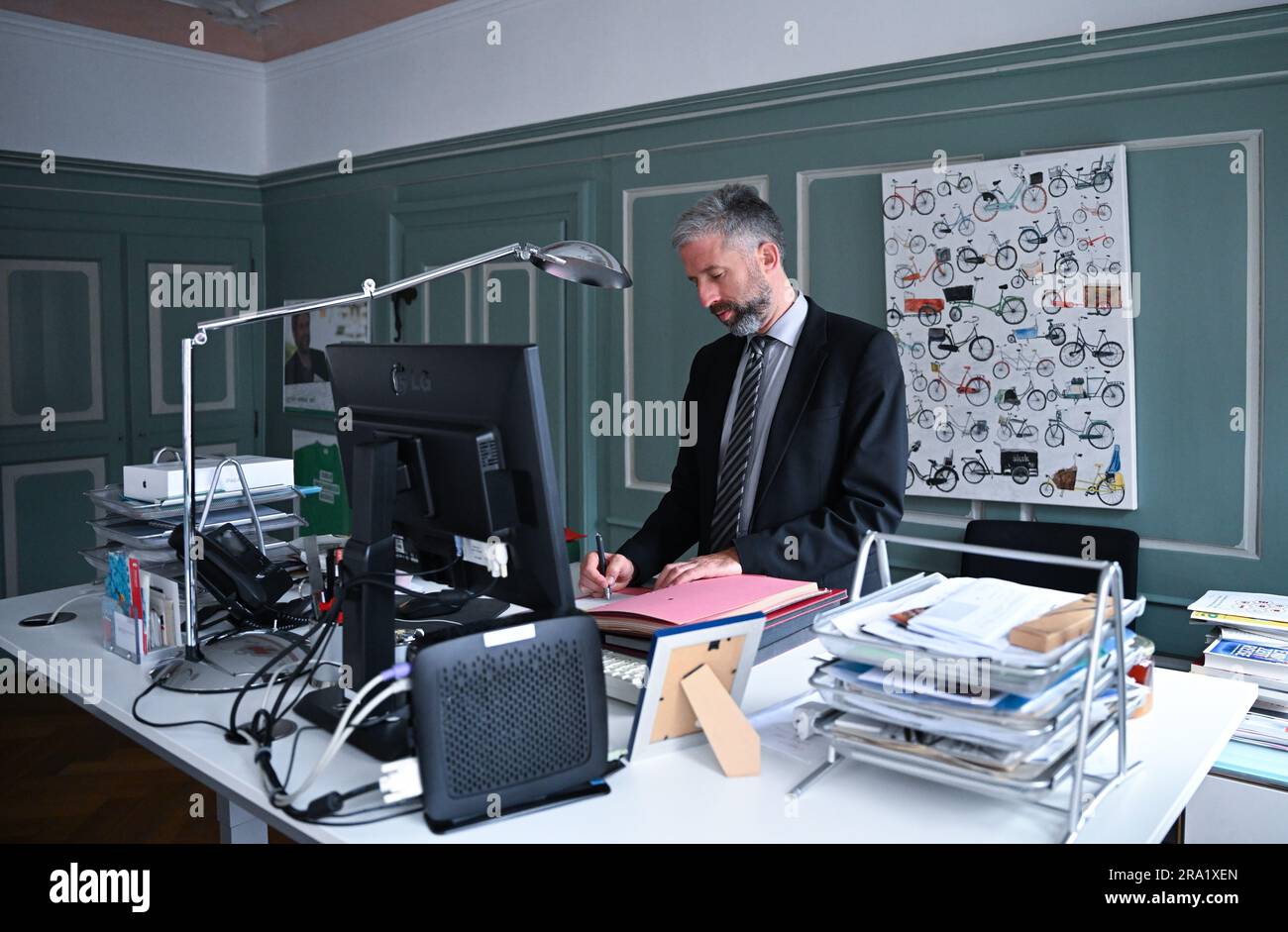 30 June 2023, BadenWürttemberg, Tübingen The mayor of Tübingen, Boris