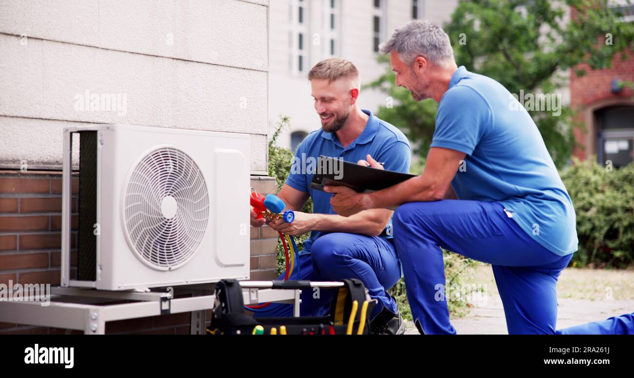 Industrial Air Conditioning Technician. HVAC Cooling System Repair