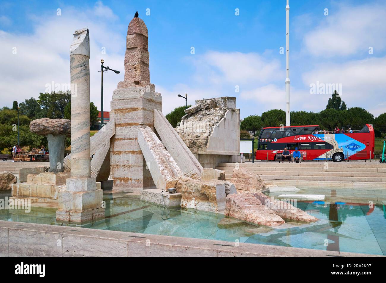 Portugal, Lisbon, Parque Eduardo VII, Monument of the 25th of April Revolution, made by Joao Cutileiro, which commemorates the day of the Carnation Revolution of 1974 Stock Photo