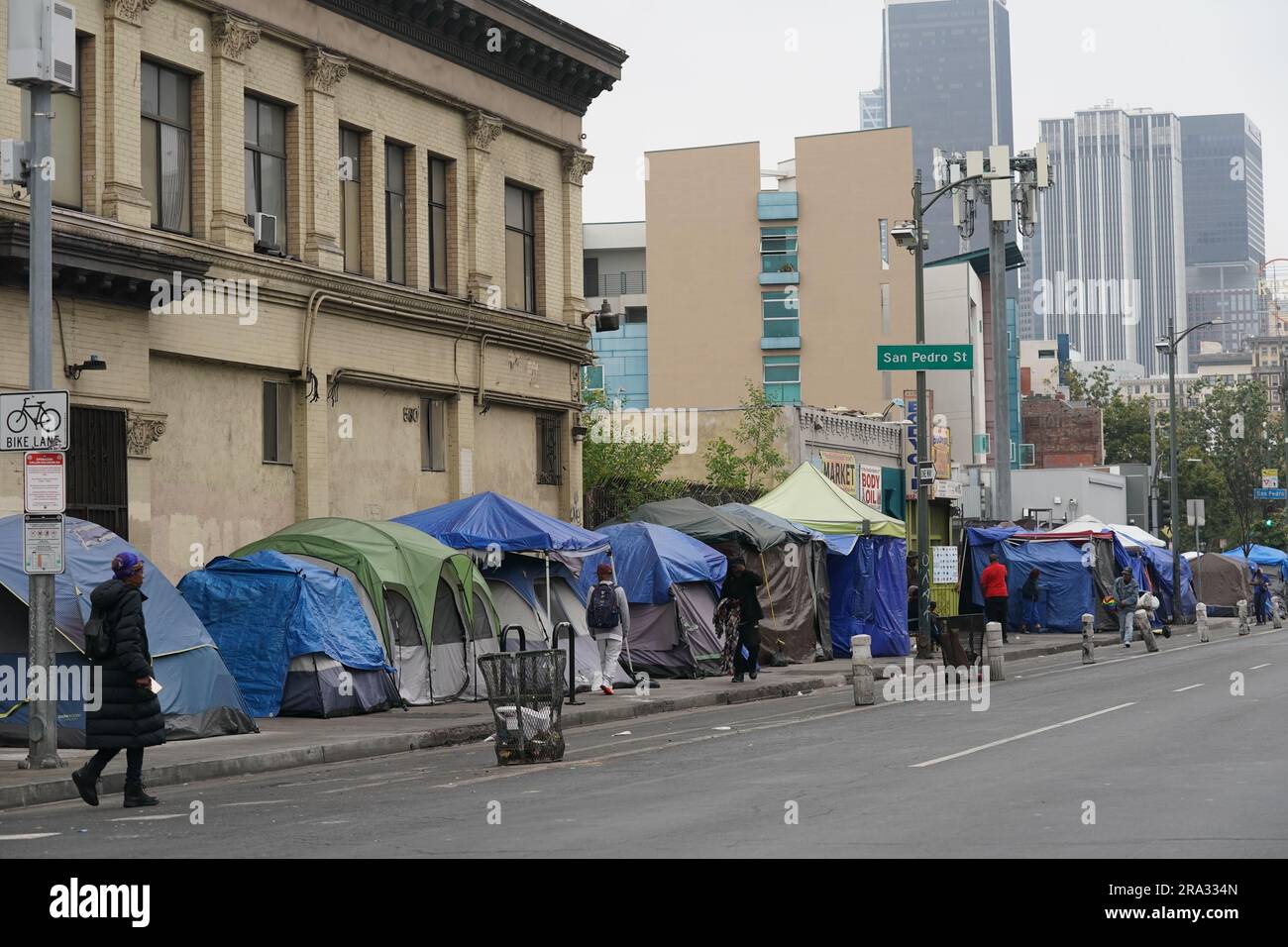Downtown of Los Angeles, view from the Skid Row area Stock Photo Alamy