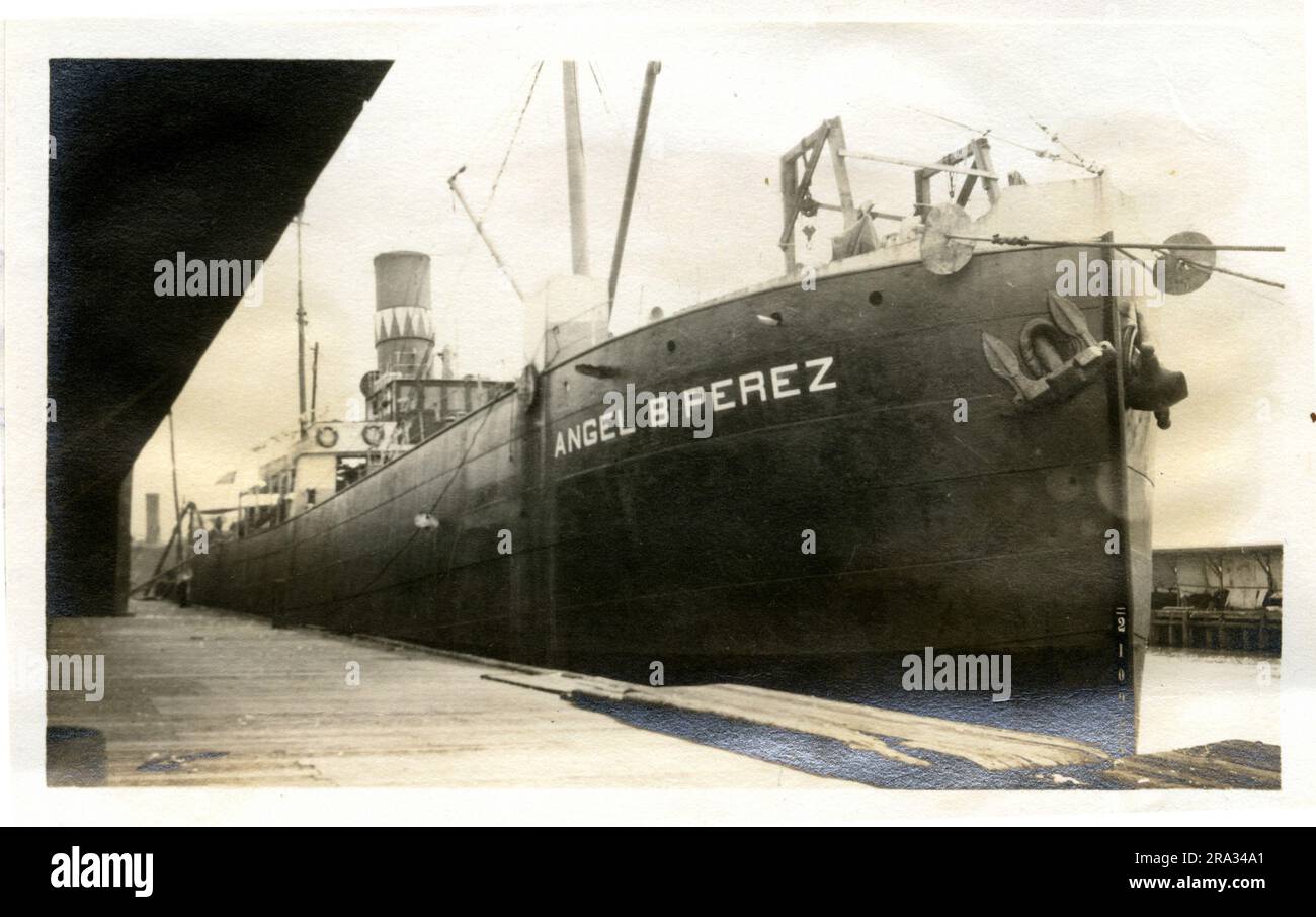Photograph of the Starboard View of the SS Angel B. Perez. Photograph Of Starboard View. May 18th., 1918. Photograph of S. S. Angel B. Perez. :- Nationality: - spanish, Tonnage: - 2500. Captain: - Aroturo Menendec. Owners: -Angel B. Perez. Where from:- Huelva, Spain. Dest. Being repaired. Where photographed:- Savannah, Ga. Sixth Naval District. By whom: - J. Boyd Dearborn. Date:- May 12th., 1918.. 1918-05-12T00:00:00. Stock Photo