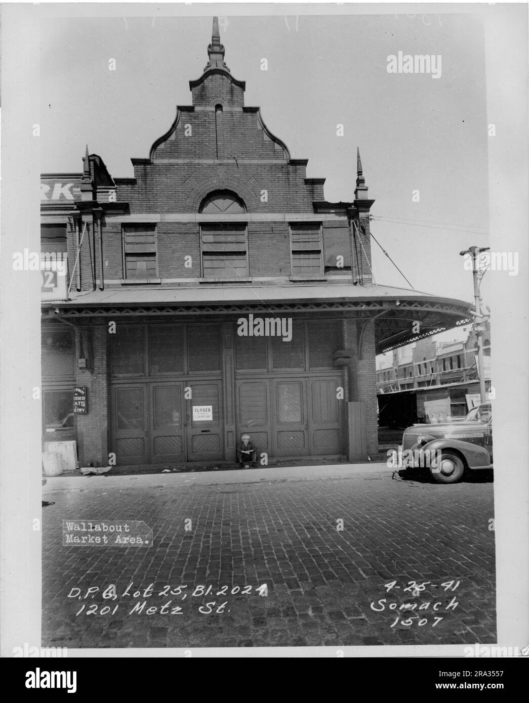 Photograph of exterior Wallabout Market, D.P. 6, Lot 25, Building 2024 ...