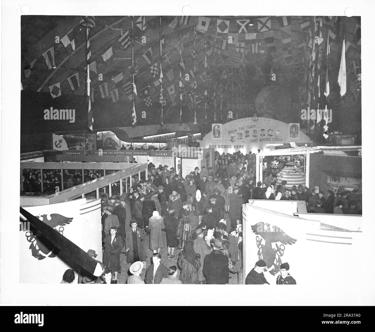 Exhibitions hall Black and White Stock Photos & Images - Alamy