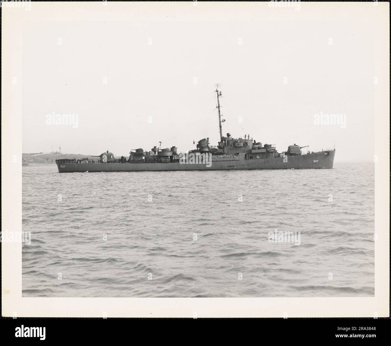 Destroyer Escort USS Rizzi (DE-537), Built by Navy Yard, Boston,  Massachusetts, Completed June 1945. Administrative History of the First  Naval District in World War II Stock Photo - Alamy