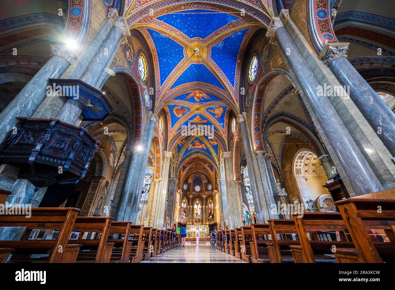 Interior of Basilica di Santa Maria sopra Minerva (Basilica of Saint Mary above Minerva), Rome, Lazio, Italy Stock Photo