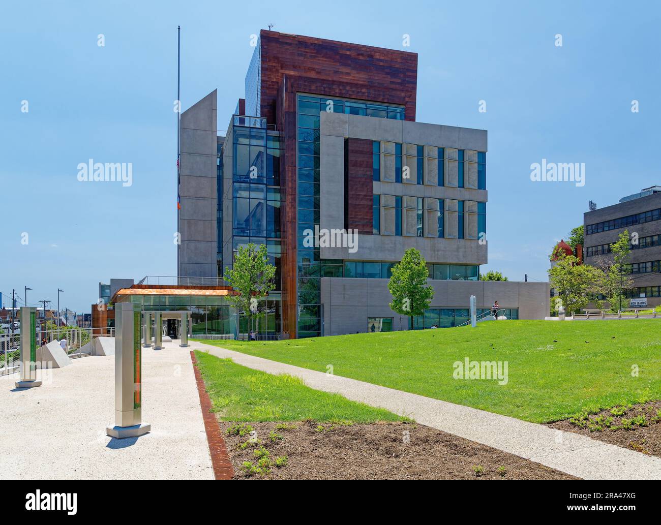 Staten Island’s copper- and glass-sheathed Richmond County Supreme Court was designed to convey openness and transparency of justice. Stock Photo