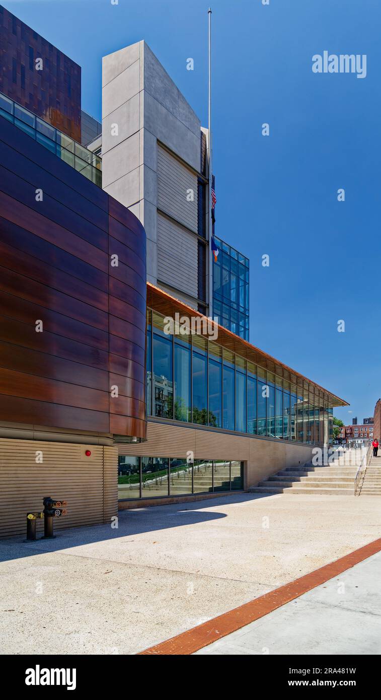 Staten Island’s copper- and glass-sheathed Richmond County Supreme Court was designed to convey openness and transparency of justice. Stock Photo