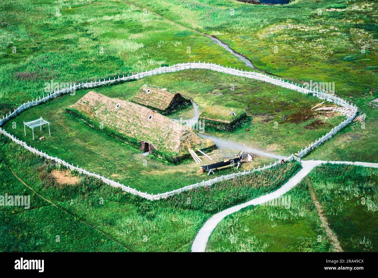 HD4809トレー カナダ ヴァイキング Viking lanse aux meadows hi-res stock photography and images - Alamy