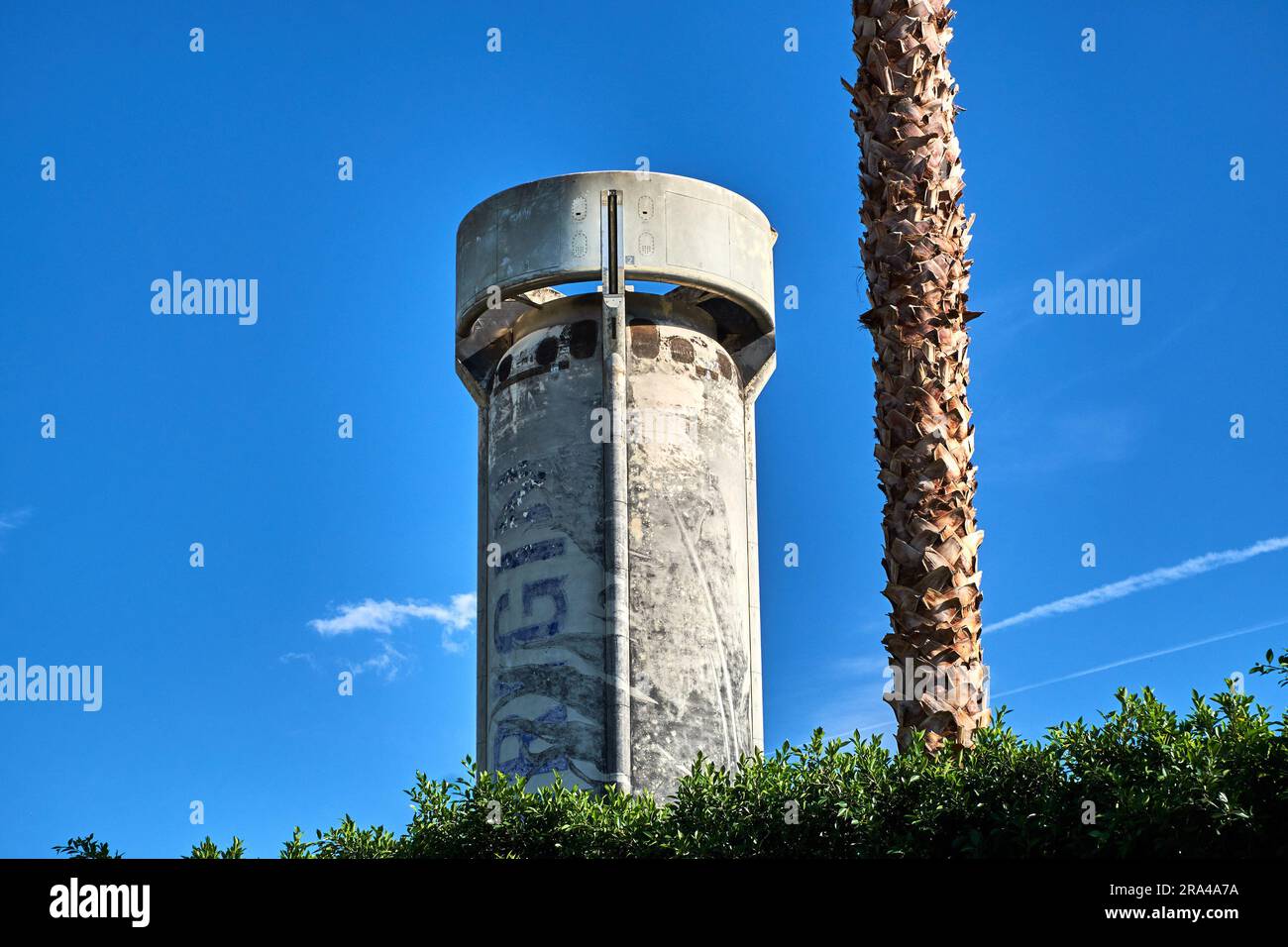 Palm Springs, California, USA. 19th Mar, 2017. A Blue Origin rocket at