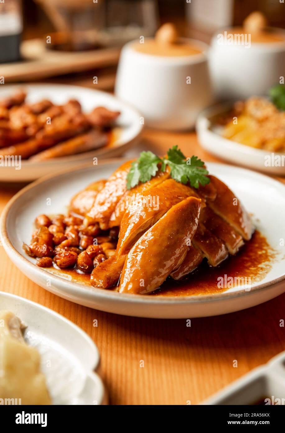 Chinese food, Soy sauce chicken，Chinese Roasted Chicken with Seasoned Soy Sauce Stock Photo Alamy