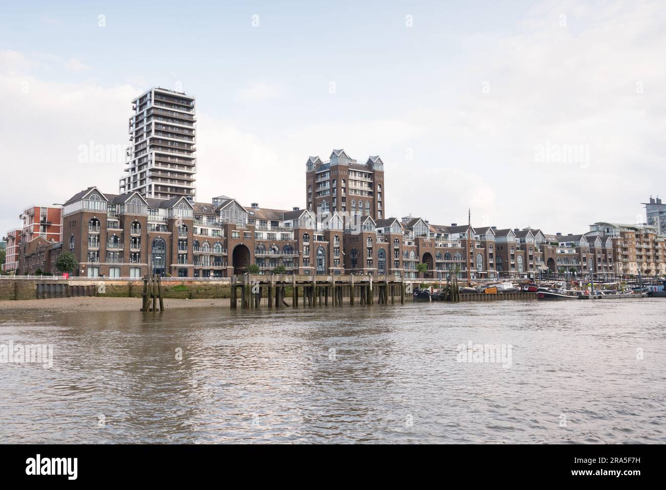 Plantation Wharf riverside development, York Place, Battersea, London, SW11, England, UK Stock Photo