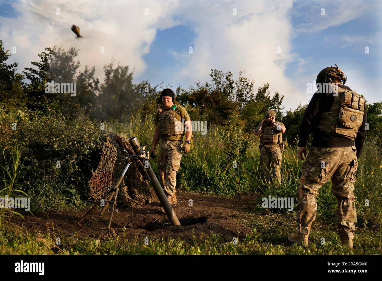 3rd Sab Ukrainian servicemen of the 3rd separate assault brigade fire 82mm ...