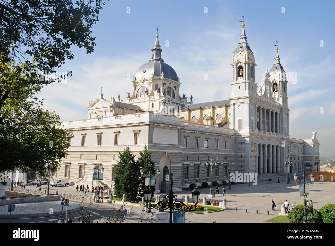 Almudena Cathedral, Catedral nuestra Senora la Almuna, Catedral la Almuna, Madrid, Spain Stock Photo