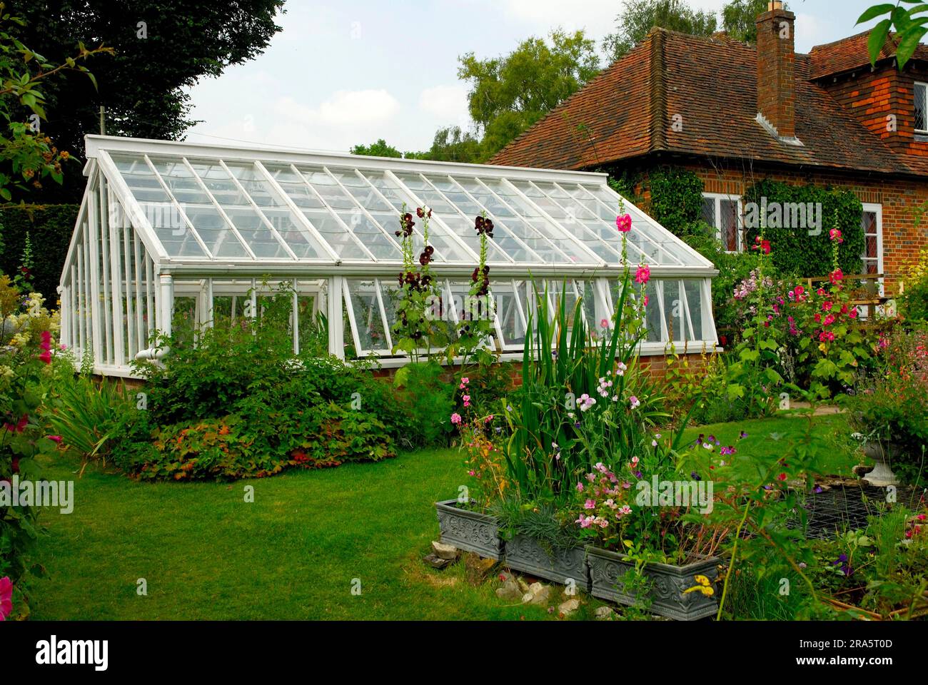 Manor house greenhouse hi-res stock photography and images - Alamy