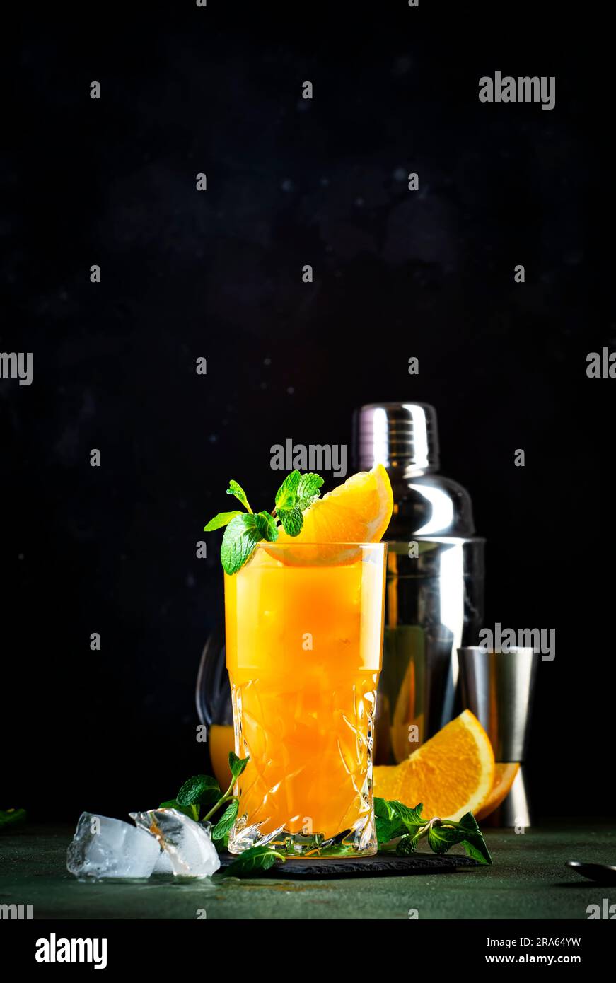 Screwdriver, alcoholic cocktail drink with vodka, orange juice and ice
