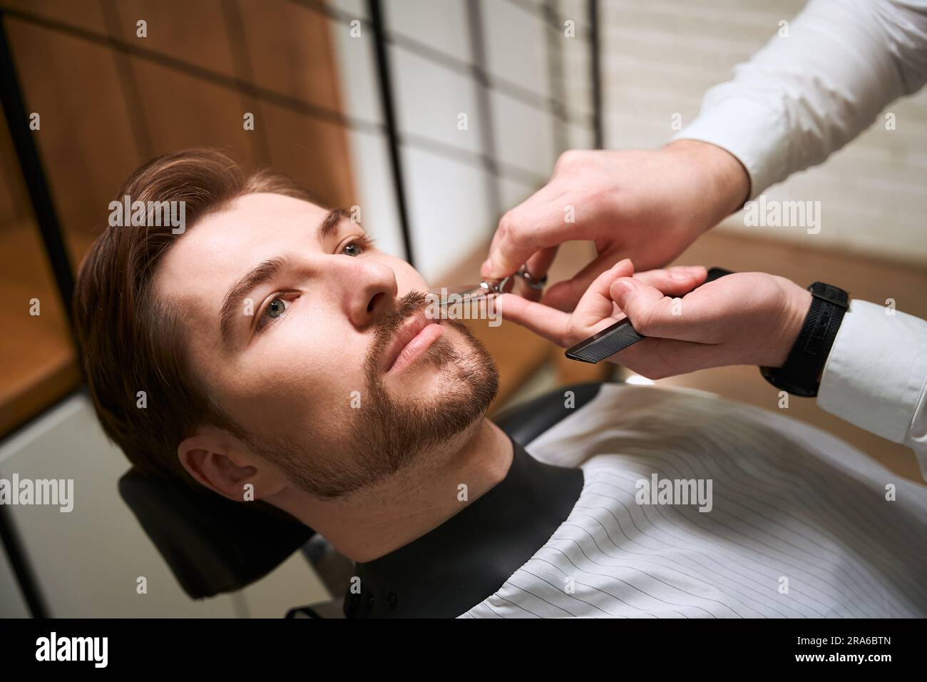 Barber work cutting edging beard hi-res stock photography and images ...