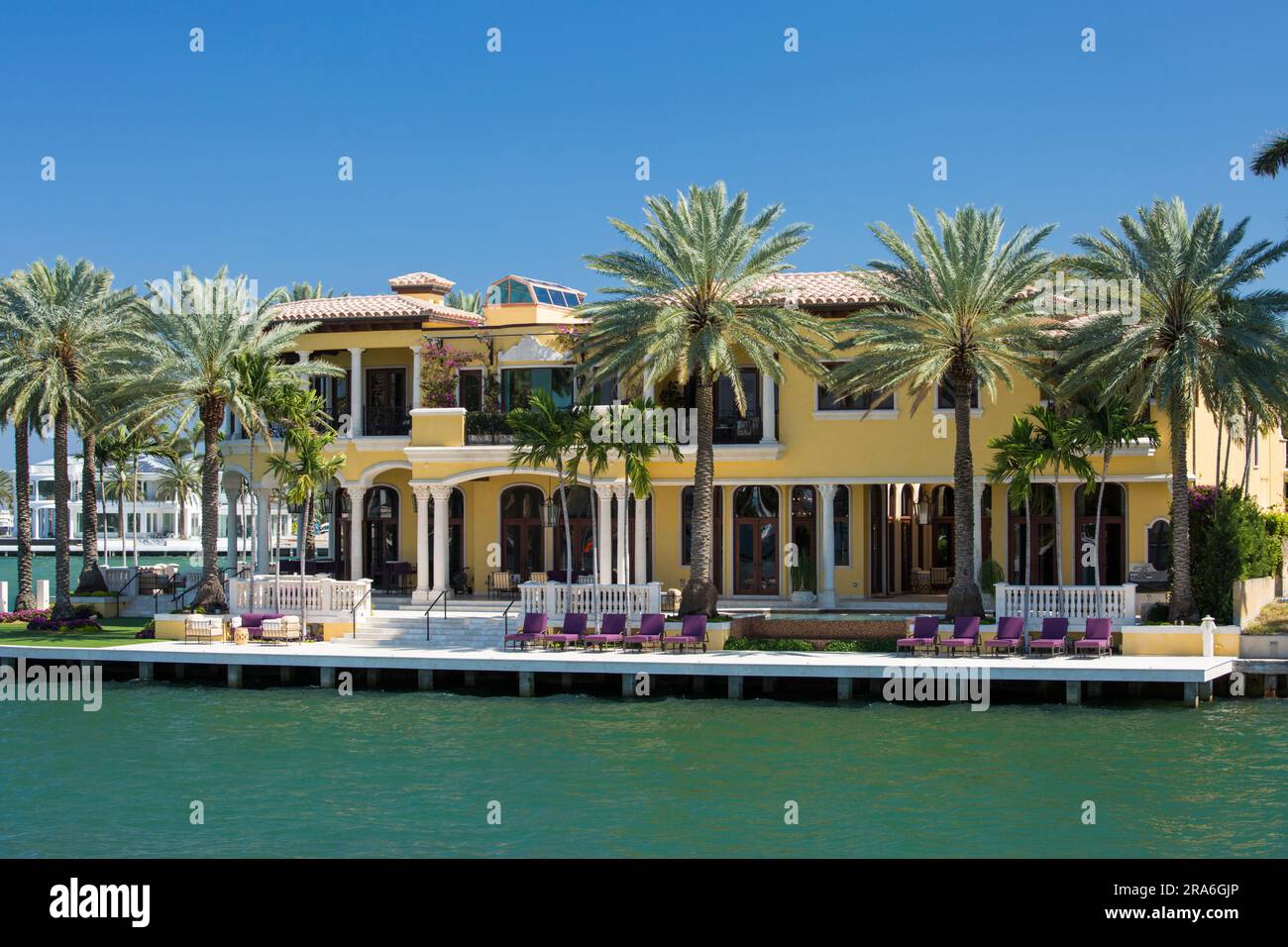 Fort Lauderdale, Florida, USA. Luxury waterfront mansion overlooking the New River and Stranahan River, Harbor Beach district. Stock Photo
