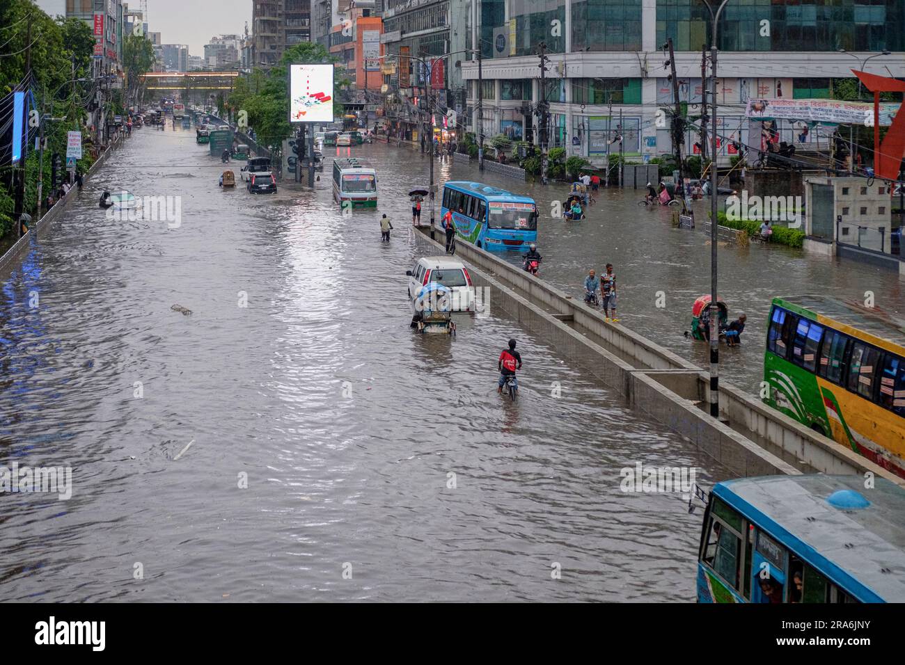 BANGLADESH Dhaka, 25 anni in cammino con i giovani