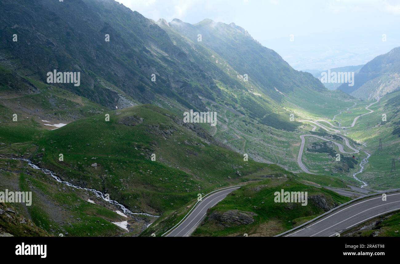 Famous transfagarasan mountain winding road hi-res stock photography ...