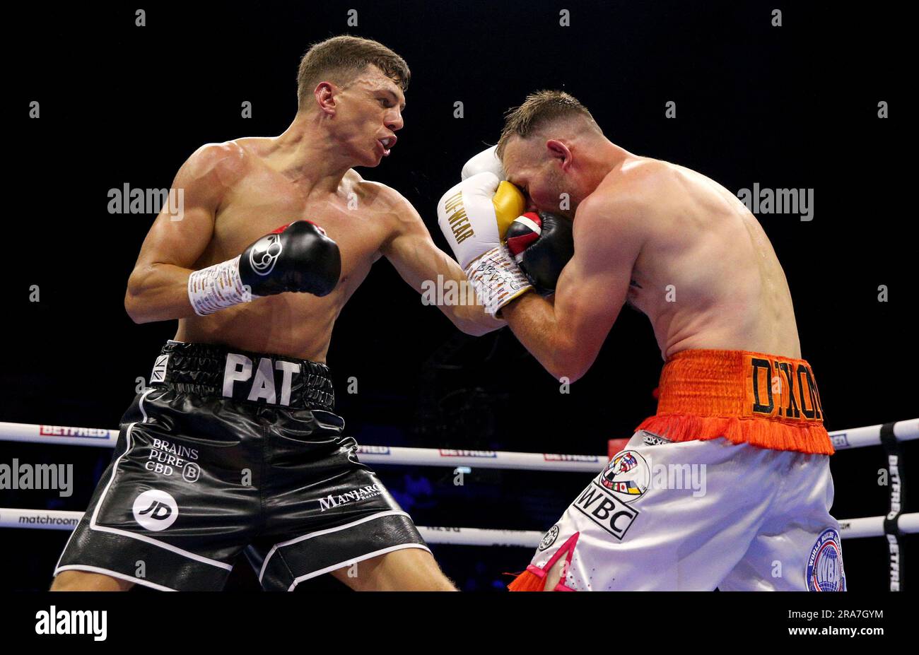 Pat McCormack (left) and Tony Dixon in action during their WBA Continental Super-Welterweight Title bout at the Utilita Arena Sheffield. Picture date: Saturday July 1, 2023. Stock Photo