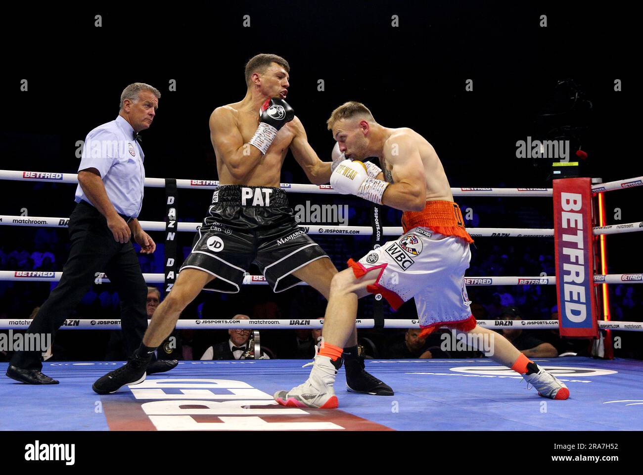 Pat McCormack (left) and Tony Dixon in action during their WBA Continental Super-Welterweight Title bout at the Utilita Arena Sheffield. Picture date: Saturday July 1, 2023. Stock Photo
