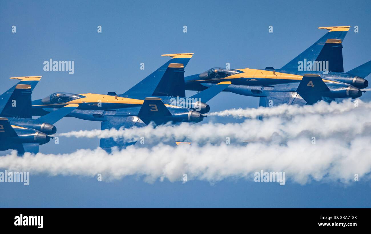 The amazing jets flying overhead Stock Photo Alamy
