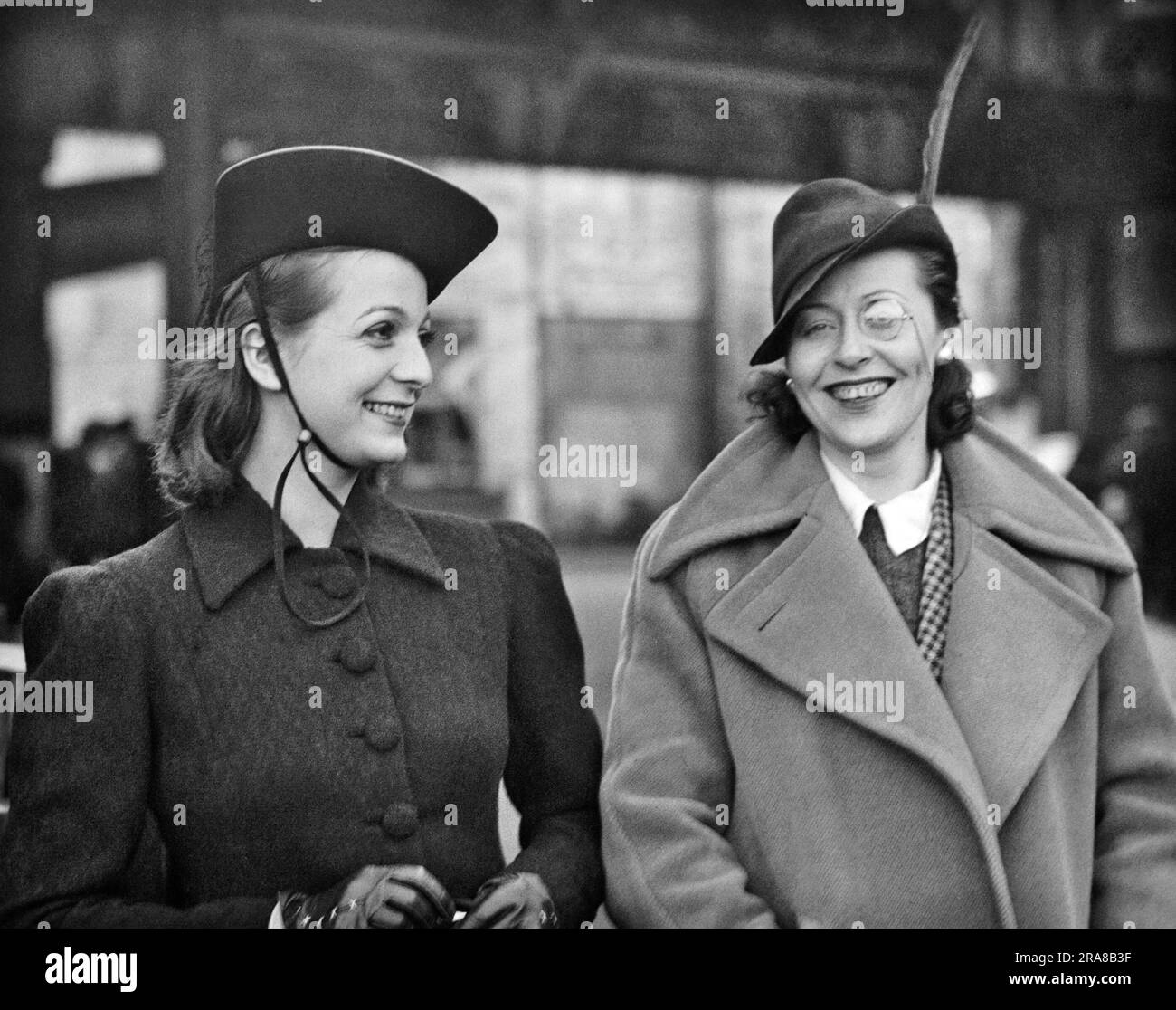 Plymouth, England:  March 19, 1938 Ballet Jooss members Herta Thiele (L) and Erika Hanka as they arrive on the liner 'Paris' from a successful tour of America. Stock Photo