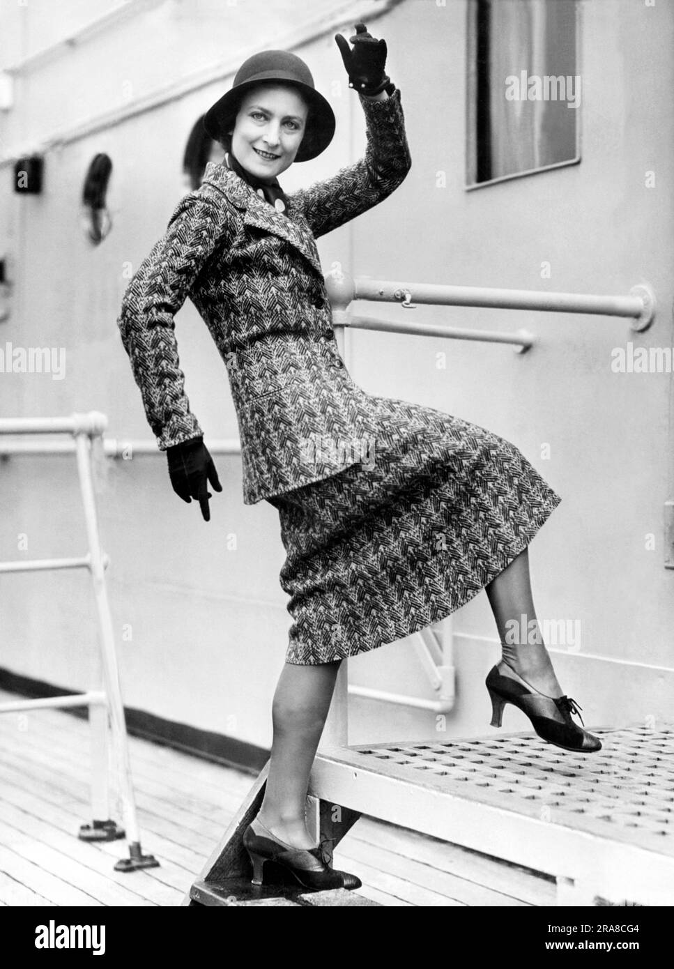 Vintage honolulu Black and White Stock Photos & Images - Alamy Vintage honolulu Black and White Stock Photos & Images - Alamy