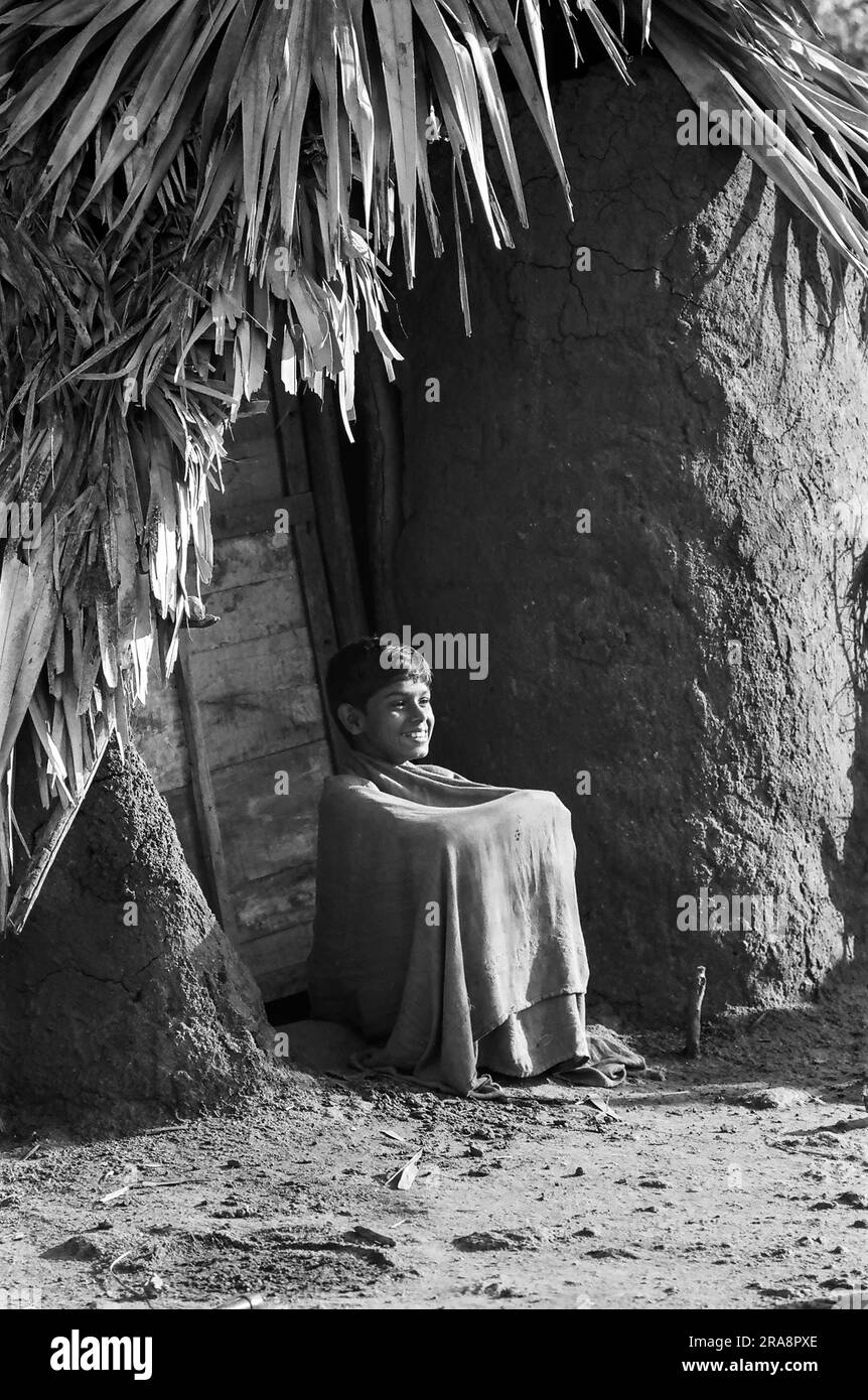 Village hut india hi-res stock photography and images - Alamy