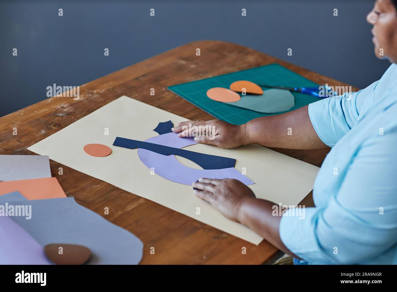 Senior hands paper craft hi-res stock photography and images - Alamy