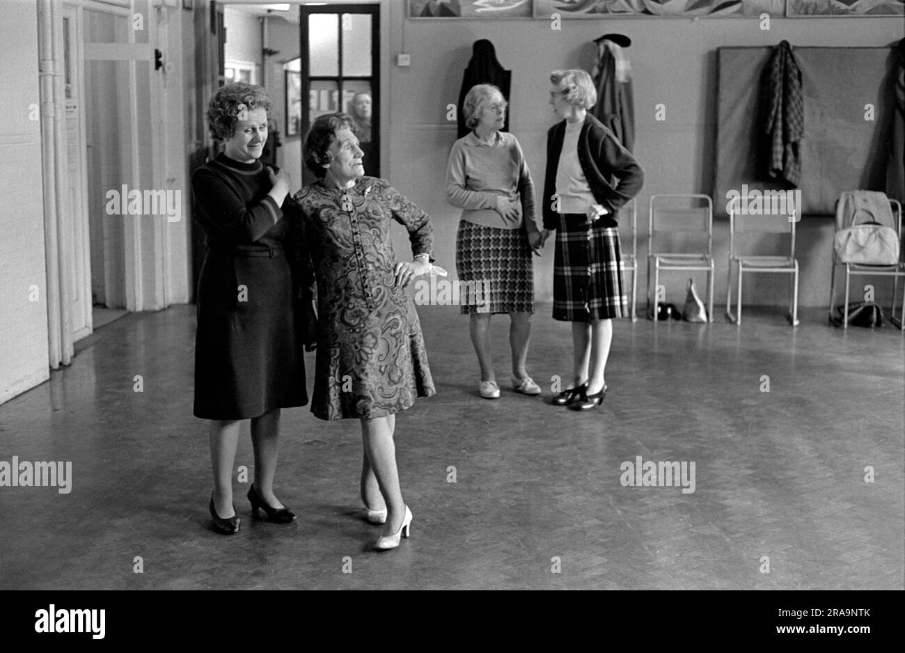 Darby and Joan Club. A blind and partially sighted afternoon dance class for senior citizens at the Battersea Institute. Battersea, London, England circa 1970. 1970s UK HOMER SYKES Stock Photo