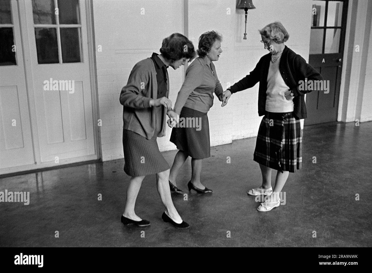 Darby and Joan Club. A blind and partially sighted afternoon dance class for senior citizens at the Battersea Institute. Battersea, London, England circa 1970. 1970s UK HOMER SYKES Stock Photo