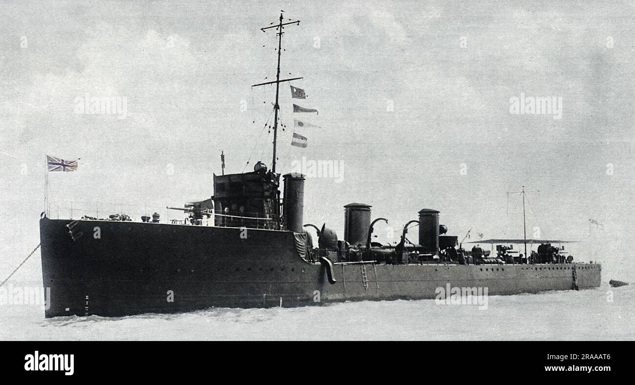 The Shark was one of twenty ships in the Royal Navy K class of destroyers (previously designated as Acasta class). She was torpedoed and sunk during the Battle of Jutland, 1916     Date: 1914 Stock Photo