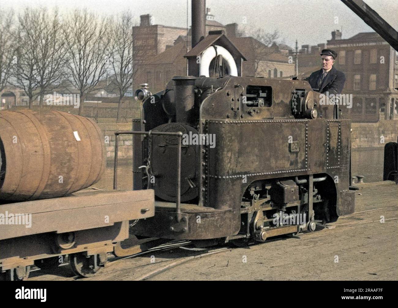 Book of Railways and Steam engines Engineering Childrens book -   Portugal