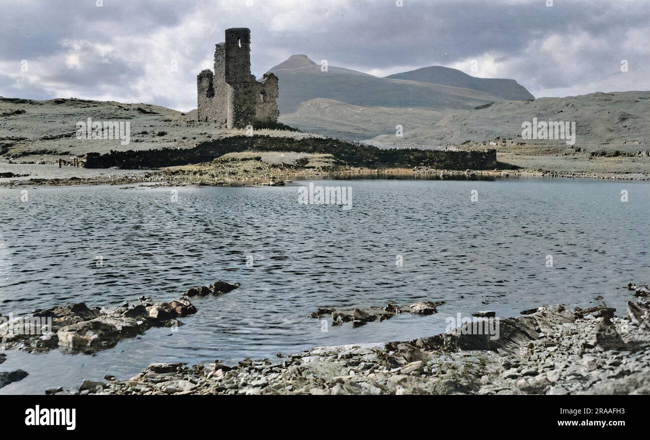 Ruined building in a landscape Stock Photo - Alamy