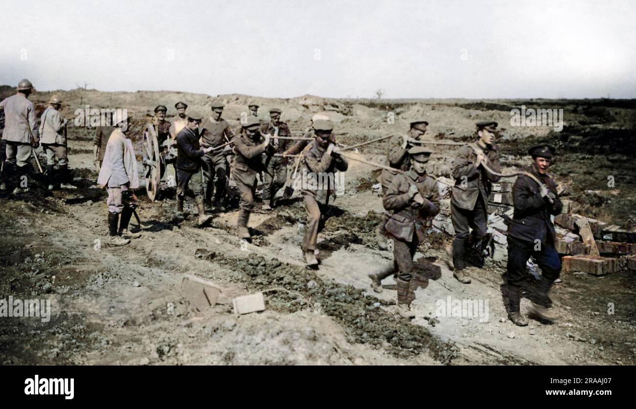 British soldiers transporting shells on the Western Front during World ...