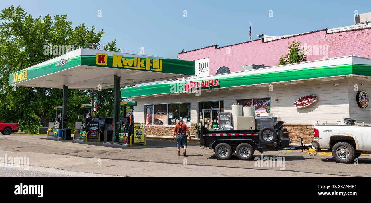 The Kwik Fill Red Apple gas station at the corner of Hickory Street and