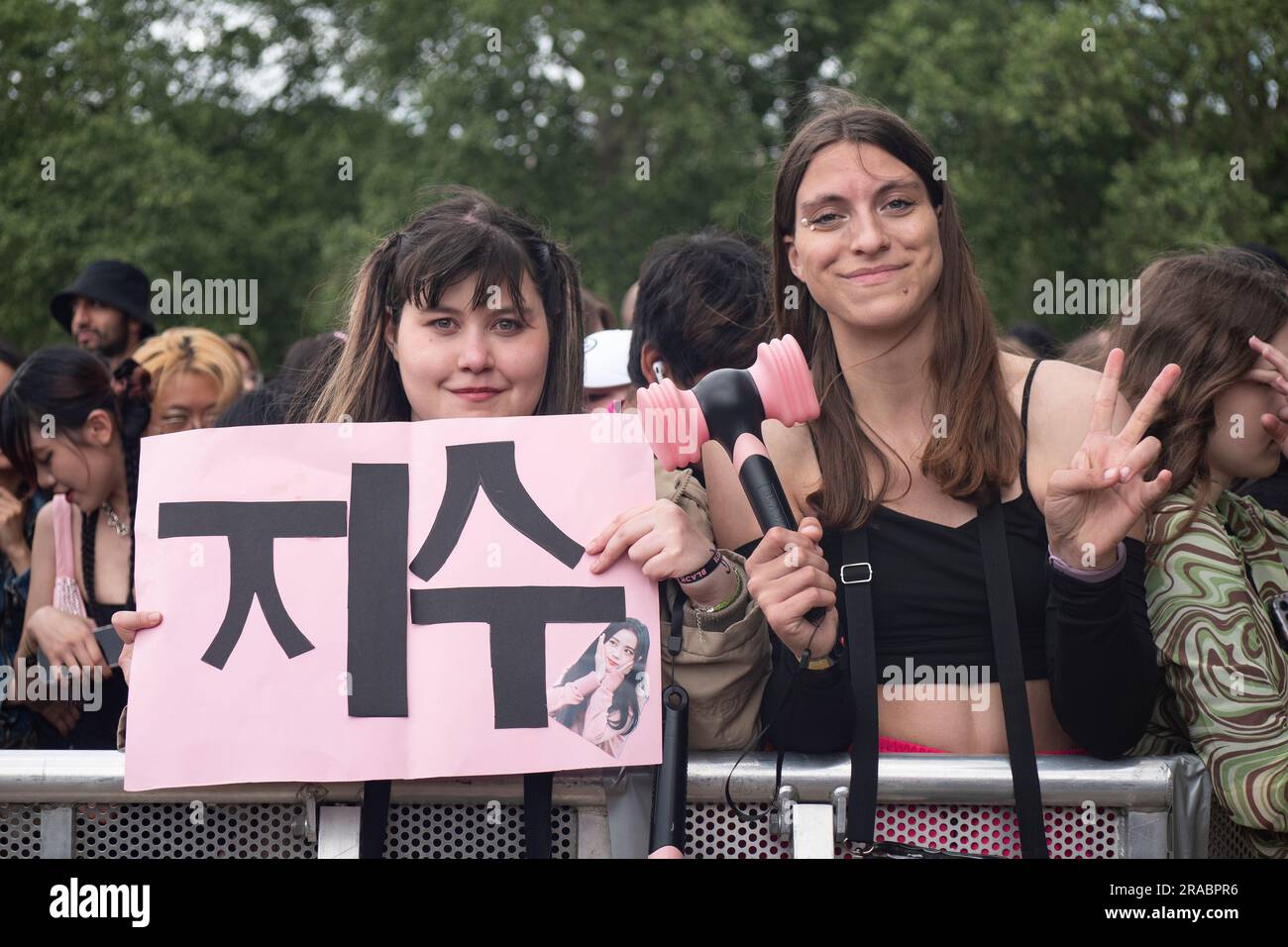 2nd July 2023 London UK BLACKPINK crowd atmosphere at Day Six of American Express Presents BST Hyde Park in London, United, Kingdom. Stock Photo