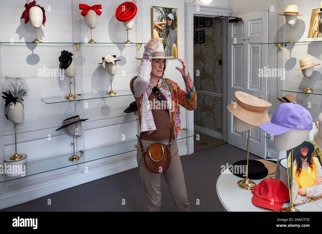 Locks hat shop sale