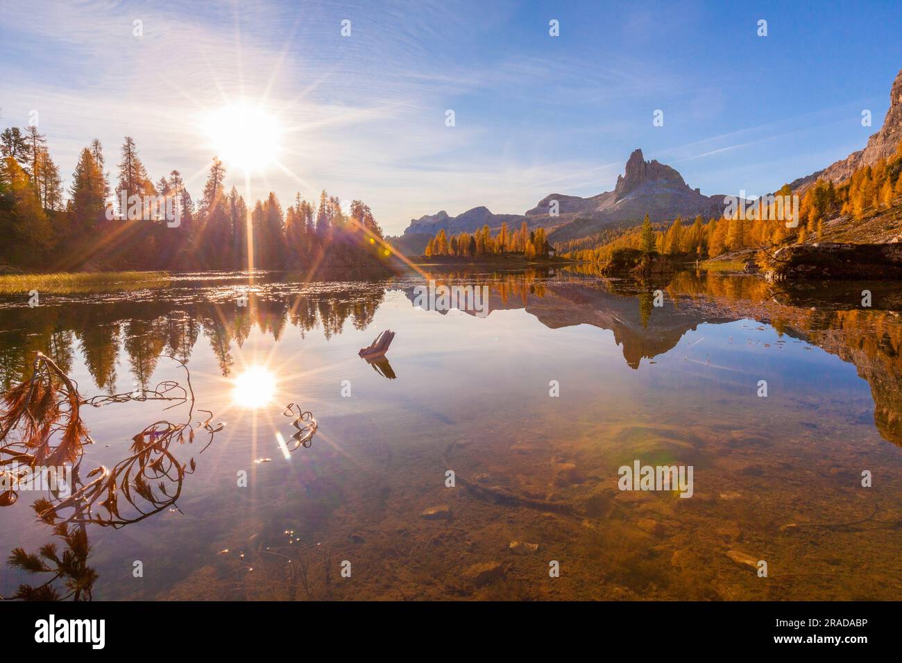 Federa Lake and Becco di Mezzodi in autumn, Dolomites, Italy Stock Photo