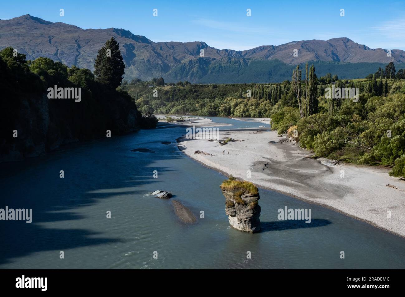 Islands in the stream of the Shotover River Delta in Summer, north of Queenstown in New Zealand South Island. Photo: Rob Watkins Stock Photo