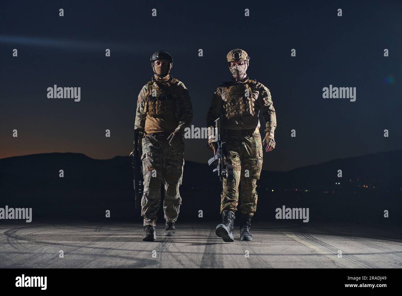 Duty unwavering hi-res stock photography and images - Alamy